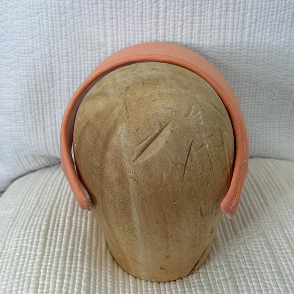 Australian Peach Visor - Picture 4 of 5